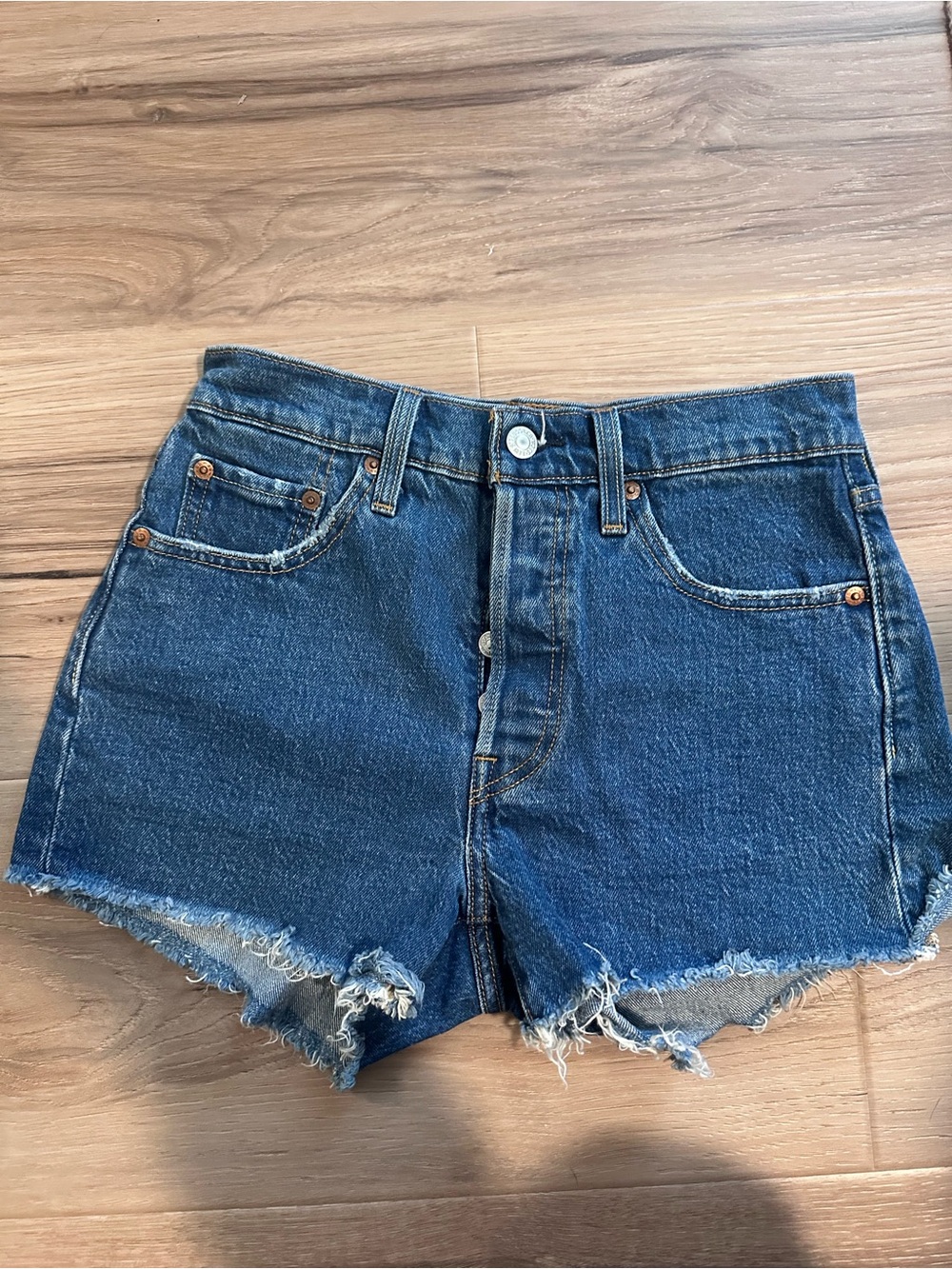 Levi’s shorts